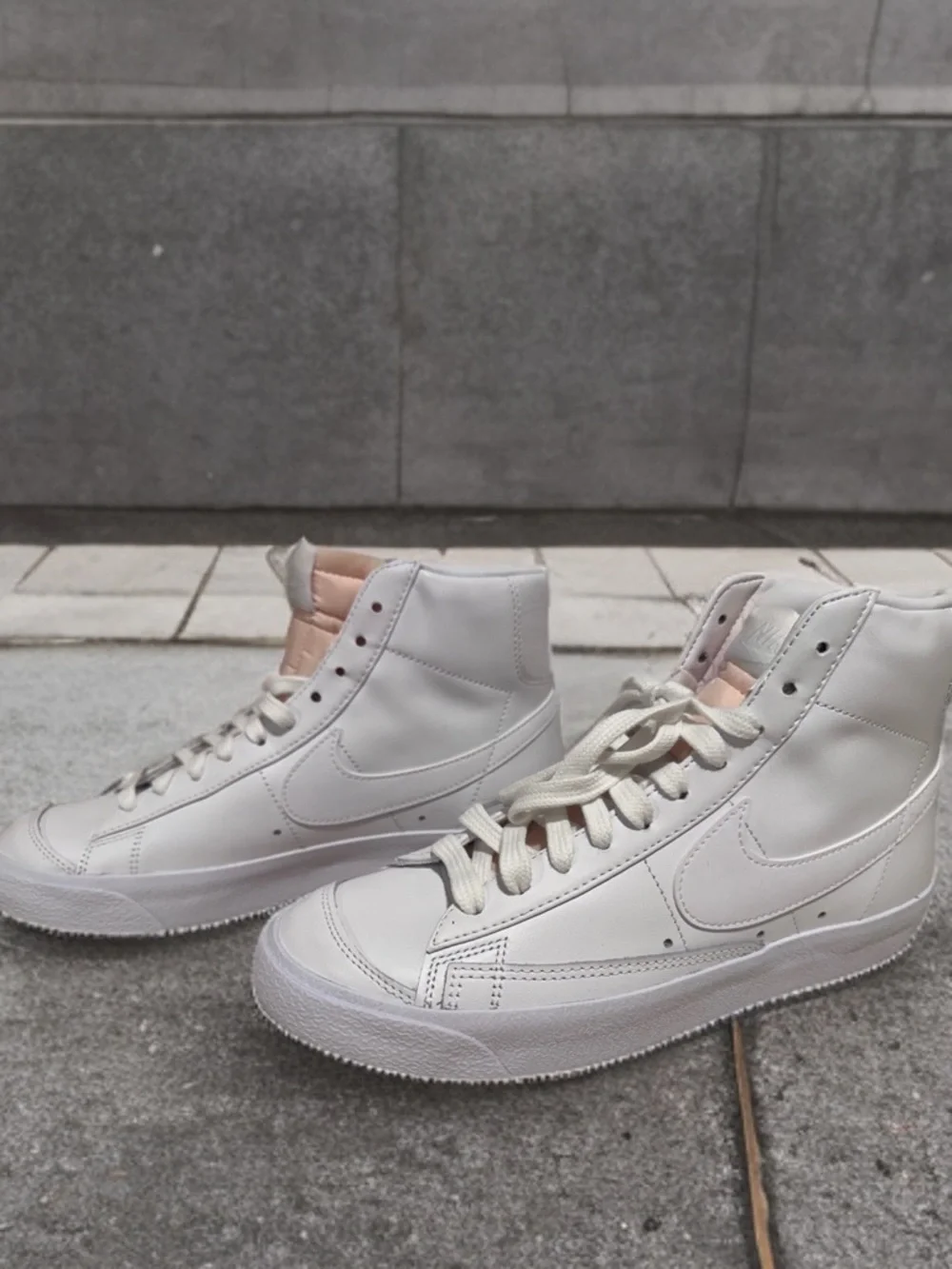 Nike Blazer Mid '77 Triple White Leather High Top Sneakers - Women's 8.5